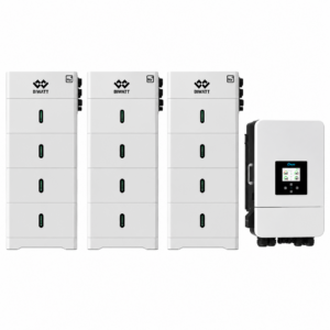 54 kWh BIWATT Natrium-Ionen-Speicher mit drei 18 kWh Speichertürmen und Deye Hybridwechselrichter